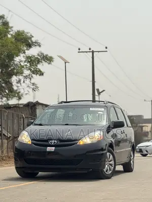 Toyota Sienna 2010 Black