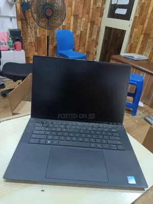 Laptop Dell Precision 5560 4GB Intel Core i7 SSD 512GB