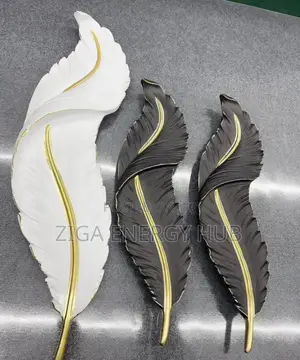 Feather Wall Lamp