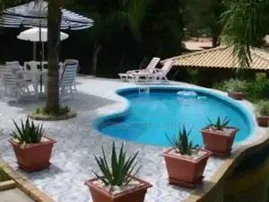 Swimming Pool Builder
