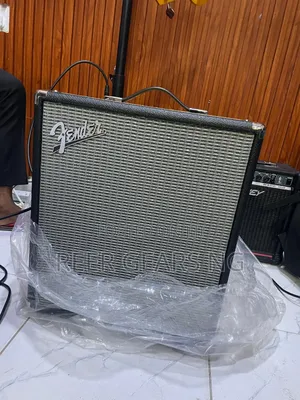 Fender Rumble 100 Bass Combo