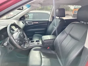 Nissan Pathfinder Platinum 4dr SUV 4WD (3.5L 6cyl CVT) 2015 Red