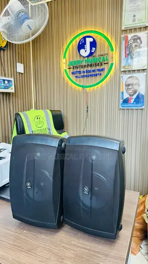 Black Color Yahama Hanging Speakers
