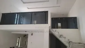 Handrail With Glass