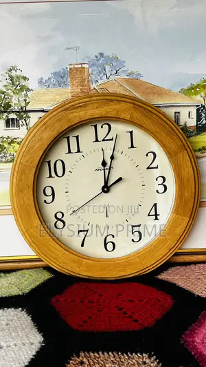 Atomix 541-12” Natural Wooden Finish Atomic Clock