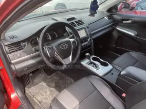 Toyota Camry SE 4dr Sedan (2.5L 4cyl 6A) 2012 Red