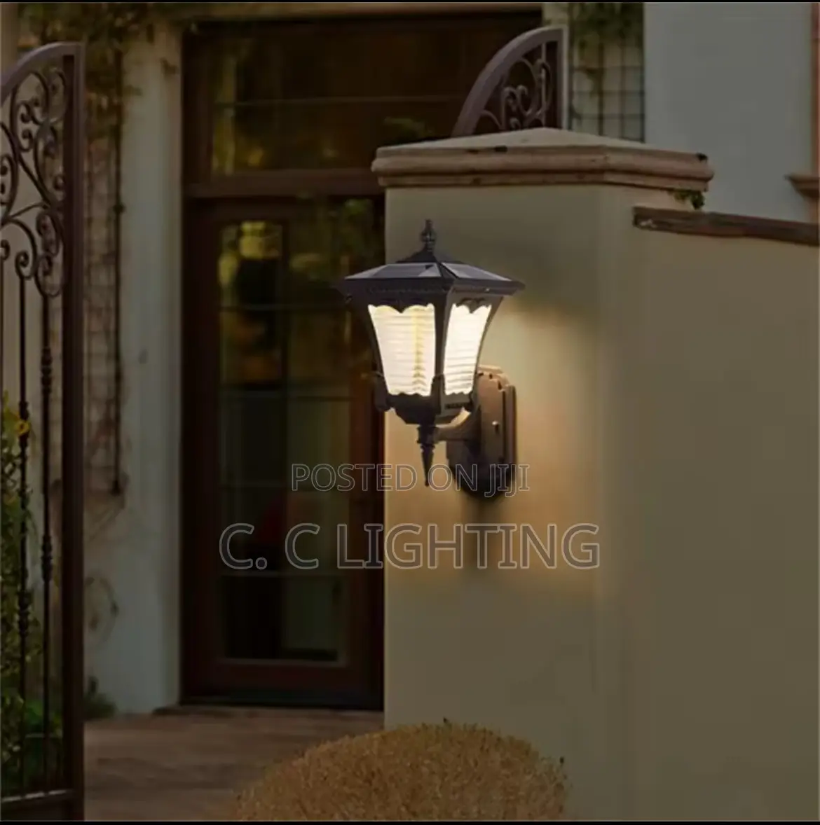 Outdoor Wall Light Feature Solar/ Electricity