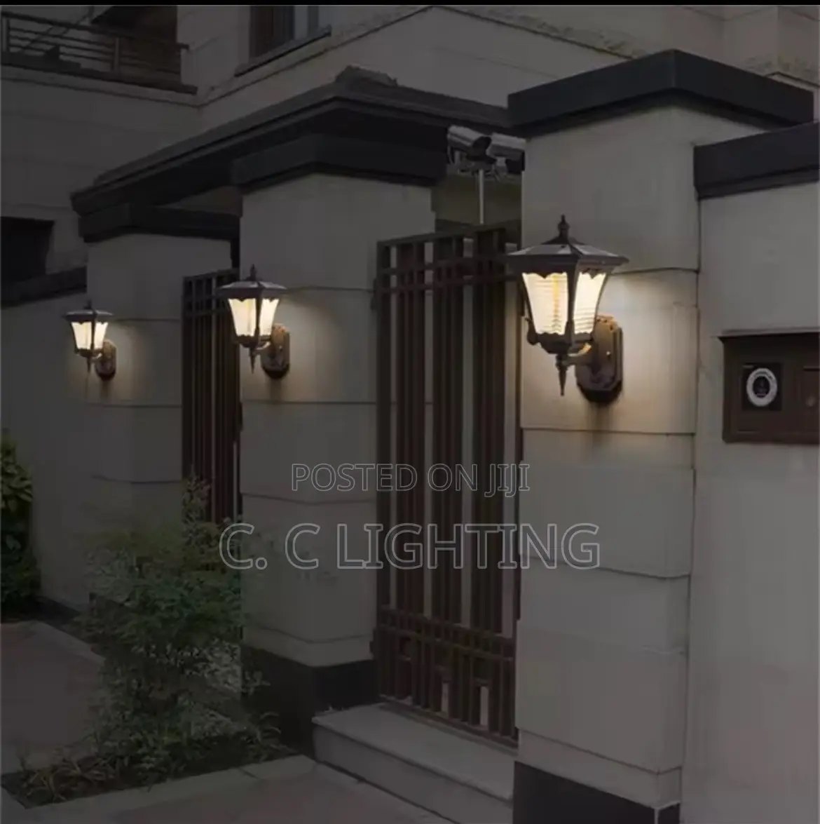 Outdoor Wall Light Feature Solar/ Electricity