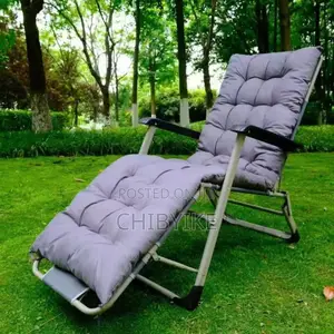 Fording Chair With Foam and Backrest