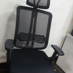 Premium Ergonomic Office Chair – , Ideal for Long Working Hours.