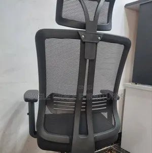 Comfortable Mesh Office Chair – Adjustable Height, Rolling Wheels,