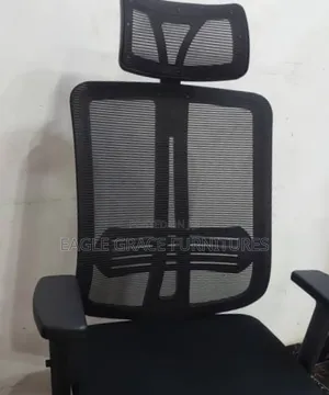 Office Chair With Back Support – Perfect for Long Hours at Work.
