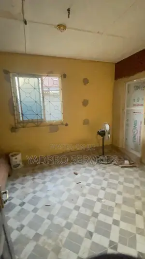 Mini Flat in Mafoluku for rent