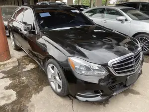 Mercedes-Benz E350 Base 4Matic Sedan AWD (3.5L 6cyl 7A) 2015 Black