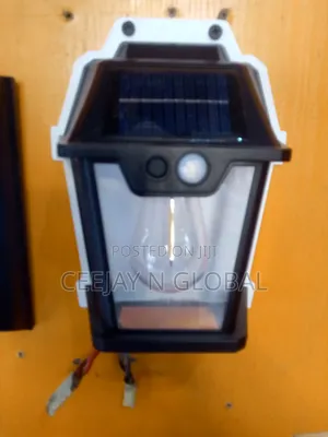 Solar Wall Light