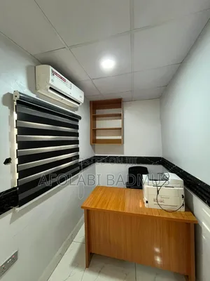 Furnished And Sweviced Office Space