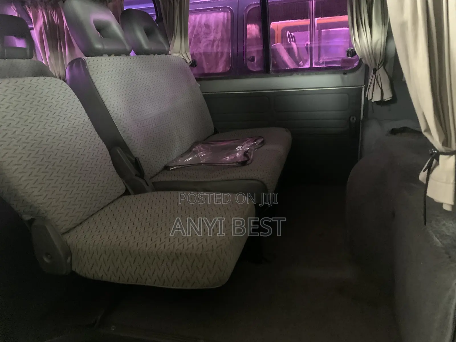 Mitsubishi L300 2000 Grey