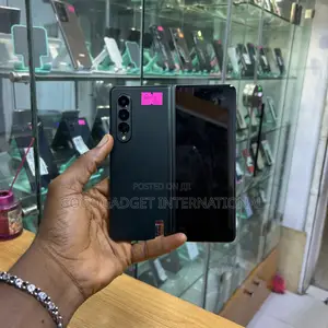 Samsung Galaxy Z Fold 3 256 GB Black
