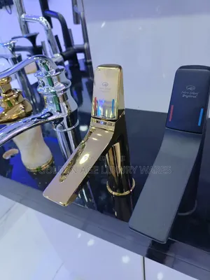 Qbc12 Luxury Gold Basin Mixer Tap
