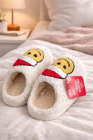 Soft Plush Cartoon Ladies Indoor Slippers – Cozy Comfortable