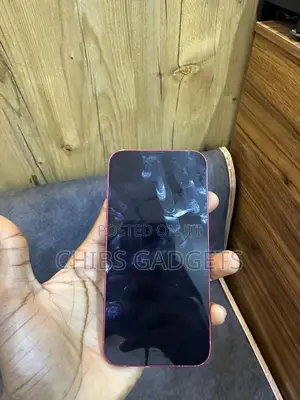 Apple iPhone 13 128 GB Red