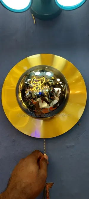 Ball Frame Glass Reflection Luxury Wall Lamp