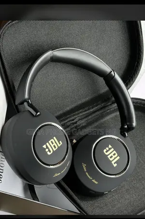 JBL Tune960 Active Noise Cancellation Headphone