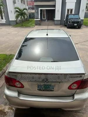 Toyota Corolla 2004 Silver
