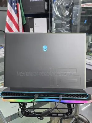 Laptop Dell Alienware M16 r1 16GB Intel Core i7 SSD 1T