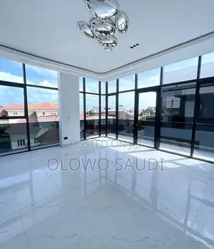 4bdrm Townhouse/Terrace in Lekki Phase 1 for sale