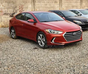 Hyundai Elantra Sport Sedan FWD (2.0L 4cyl 6A) 2016 Orange