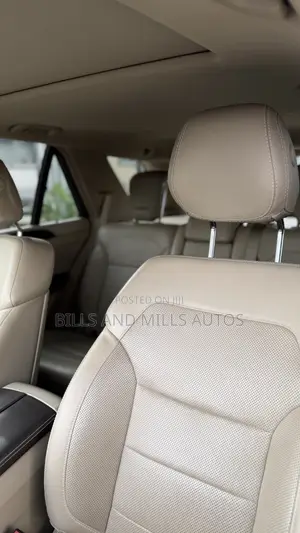 Mercedes-Benz M Class ML400 4MATIC 4dr SUV AWD (3.0L 6cyl Turbo 7A)