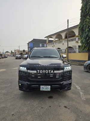 Land Cruiser for Rent