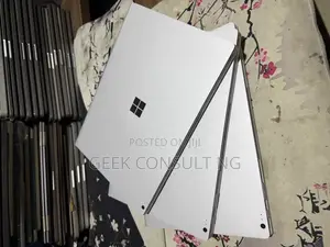 Laptop Microsoft Surface Book 2 16GB Intel Core i7 SSD 512GB