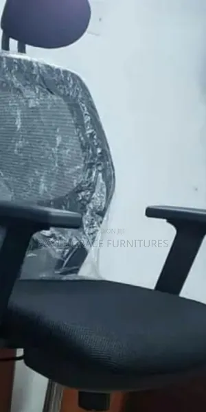 Hot Sale Alert! This Ergonomic Swivel Chair Is Going Fast.