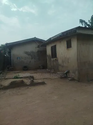 2bdrm Bungalow in Agric Estate, Igando / Ikotun/Igando for sale