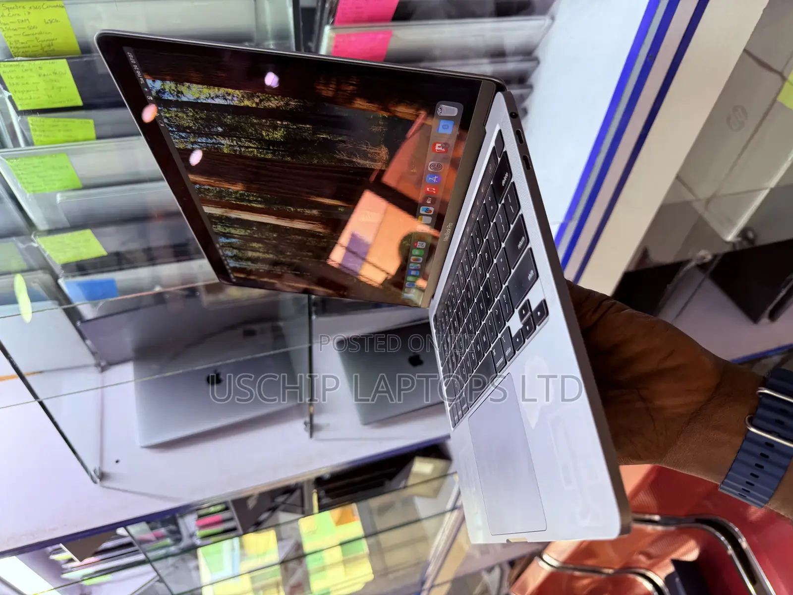 Laptop Apple MacBook Pro 2020 32GB Intel Core i7 SSD 512GB