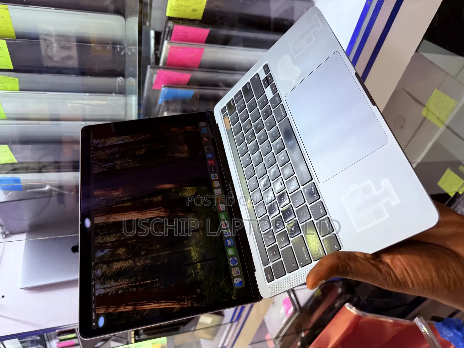 Laptop Apple MacBook Pro 2020 32GB Intel Core i7 SSD 512GB