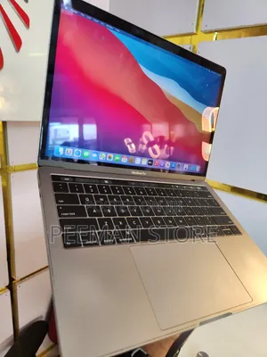 Laptop Apple MacBook Pro 2019 16GB Intel Core i7 SSD 512GB