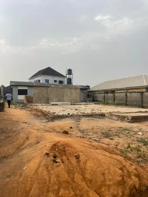 3bdrm Bungalow in Agric Estate, Igando / Ikotun/Igando for sale