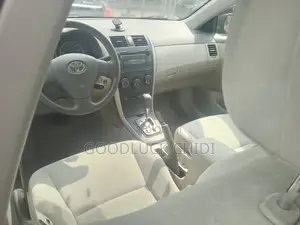 Toyota Corolla 2010 Red