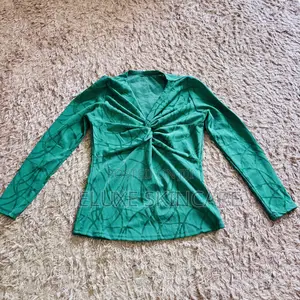 Longs Sleeve Green Top