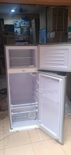 Snowsea Standing Fridge and Freezer 240litres 2 Years Warranty