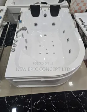 England Double Jacuzzi With Radio