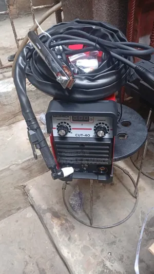 Maxmech Cut-40 Plasma Cutting Machine