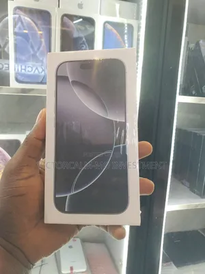 New Apple iPhone 16 Pro Max 256 GB Silver
