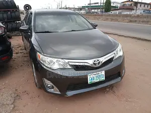 Toyota Camry 2014 Metallic Grey