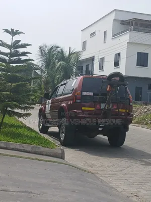 Towing Vehicle Rescue Service