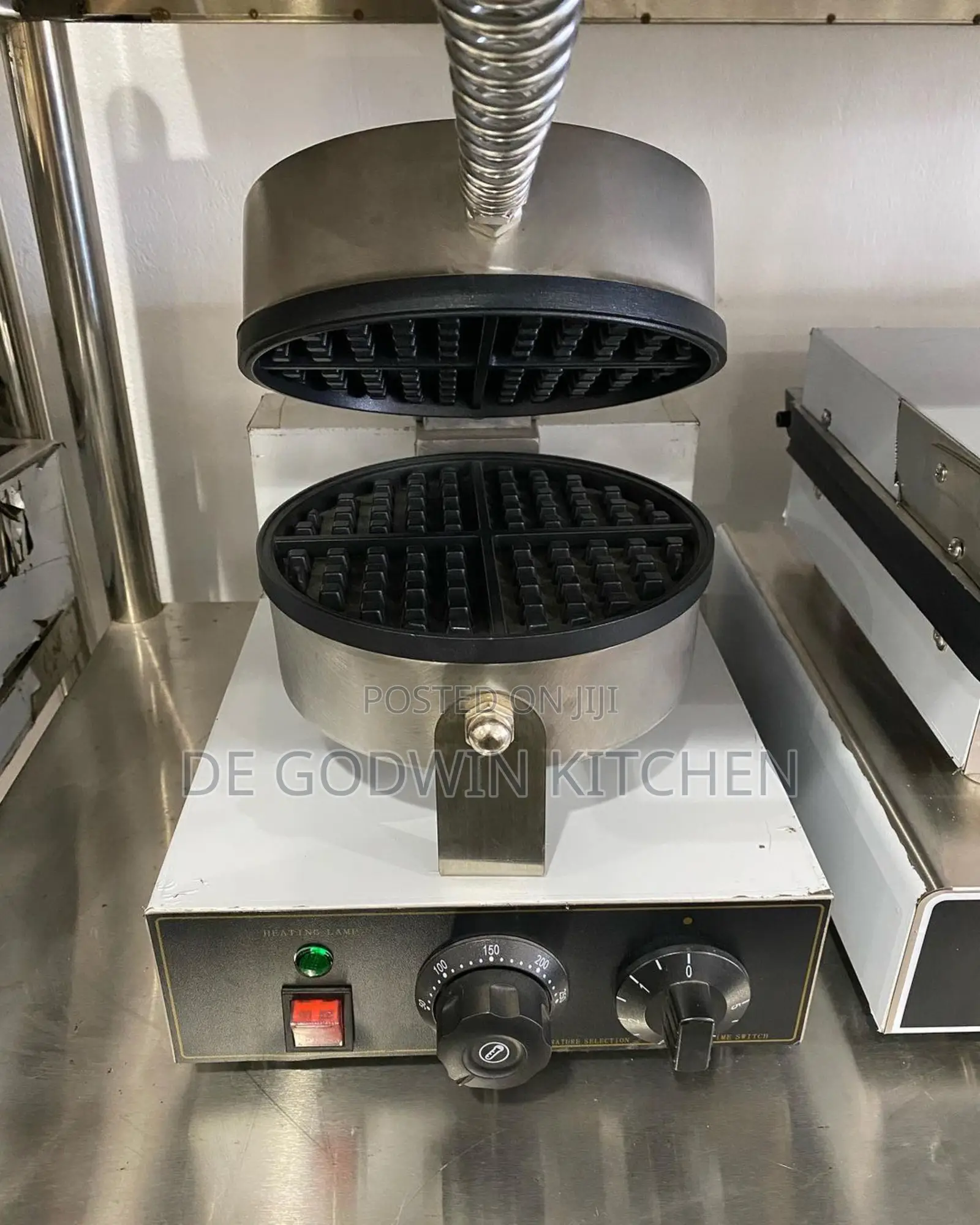 Single Waffle Maker Now Available
