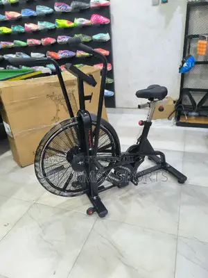 Where Comfort Meets Performance – Commercial Air Bike